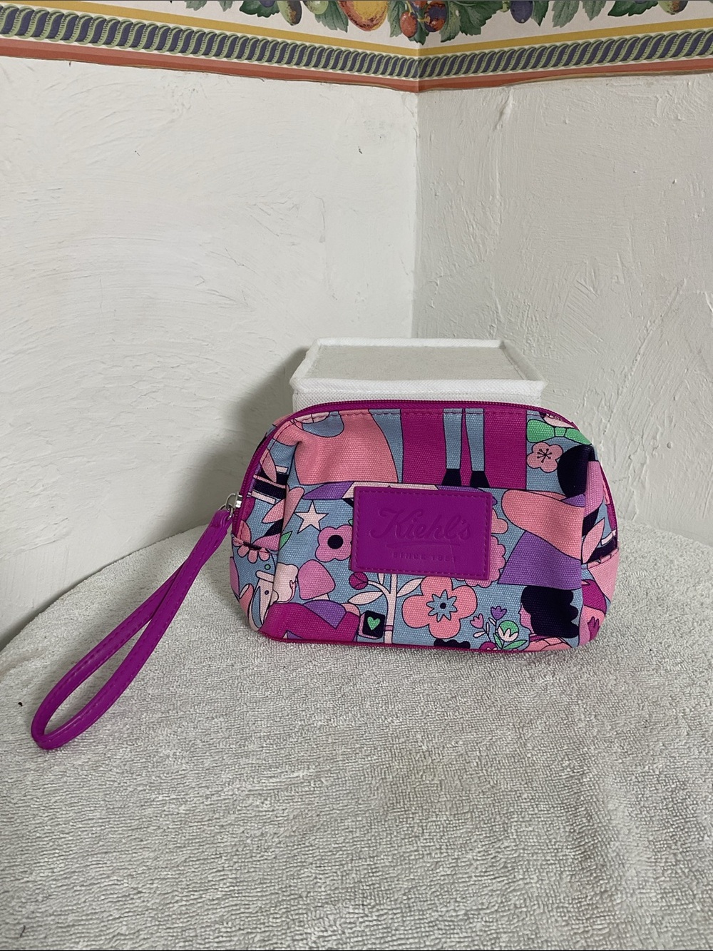 Kiehl’s Limited Edition Pink Purple Floral Skull Cosmetic Makeup Pouch Wristlet